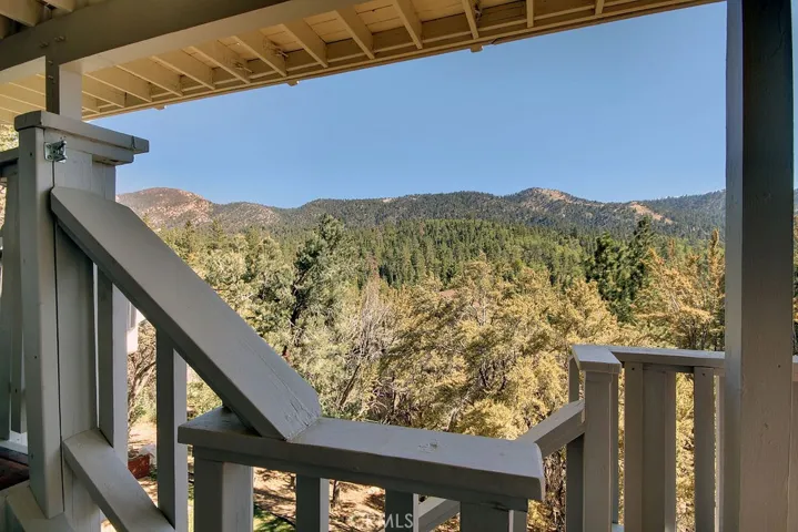 43847 Canyon Crest Drive, Big Bear, California 92315