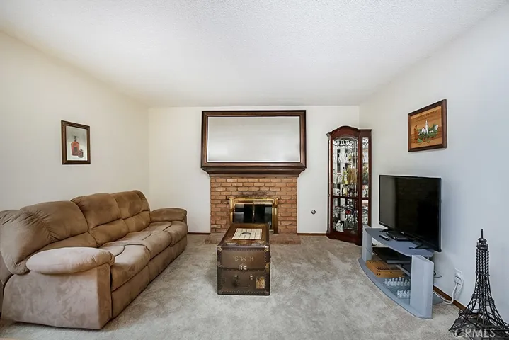 6500 E Carnegie Avenue, Anaheim Hills, California 92807