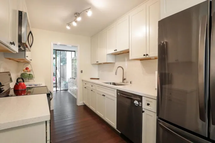 4014 Villa Vera, Palo Alto, California 94306
