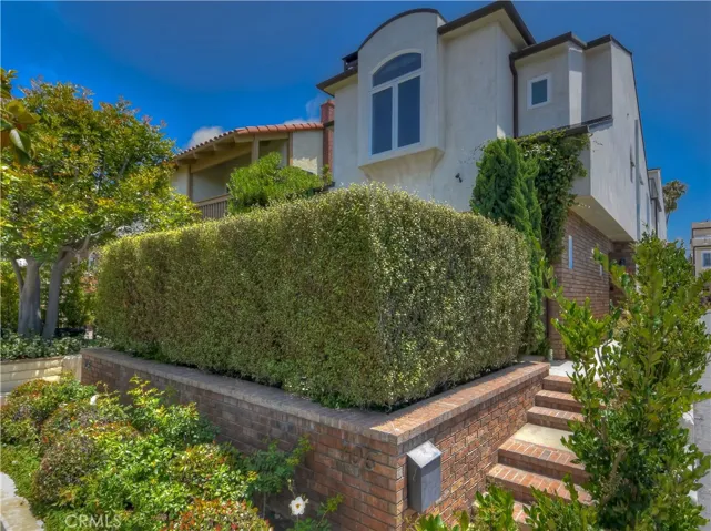 706 Fernleaf Avenue, Corona Del Mar, California 92625