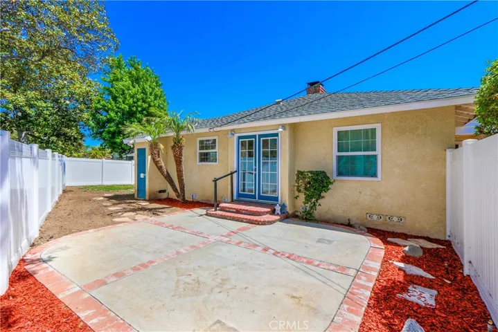10004 Cole Road, Whittier, California 90603