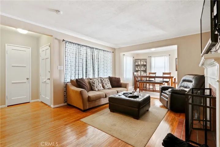 10004 Cole Road, Whittier, California 90603