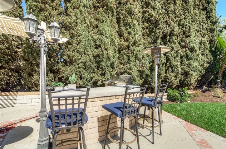 This is a super place to hang out...complete outdoor kitchen is perfect for BBQs!