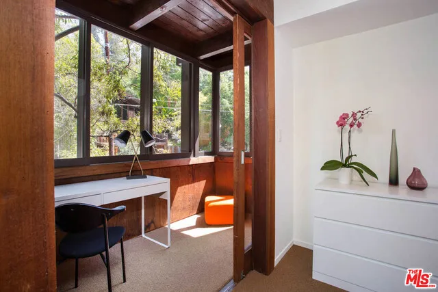 10274 Chrysanthemum Lane, Los Angeles, California 90077