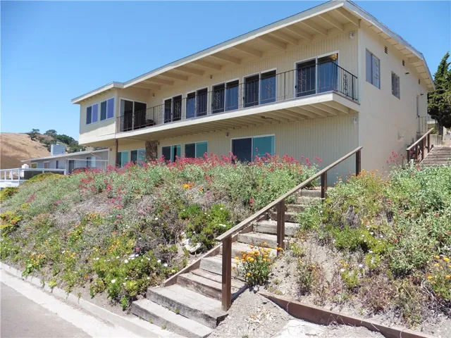1040 Longview Avenue, Pismo Beach, California 93449
