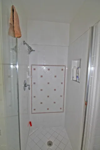 Master Bath 6