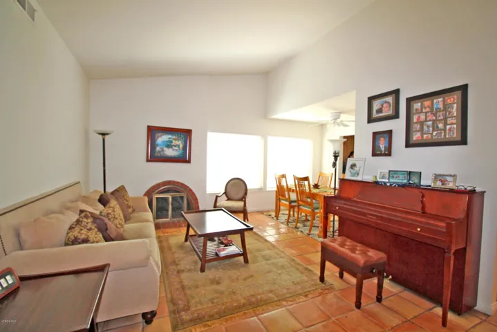 Living Room 4