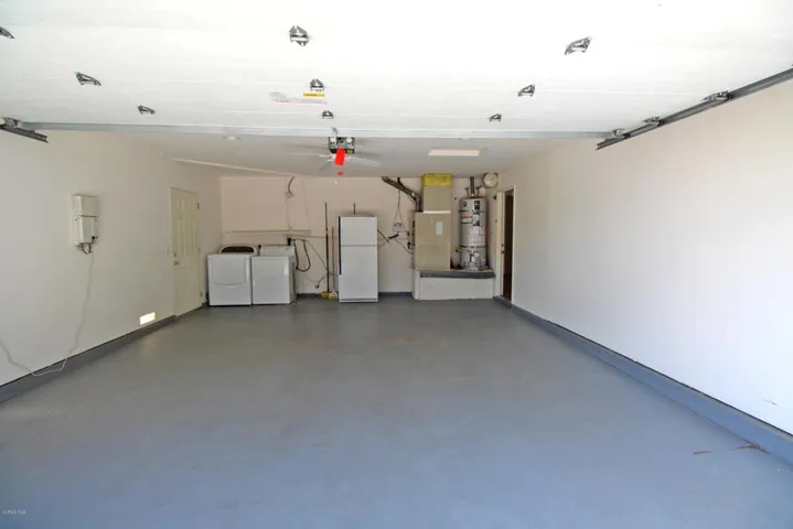 Garage 2
