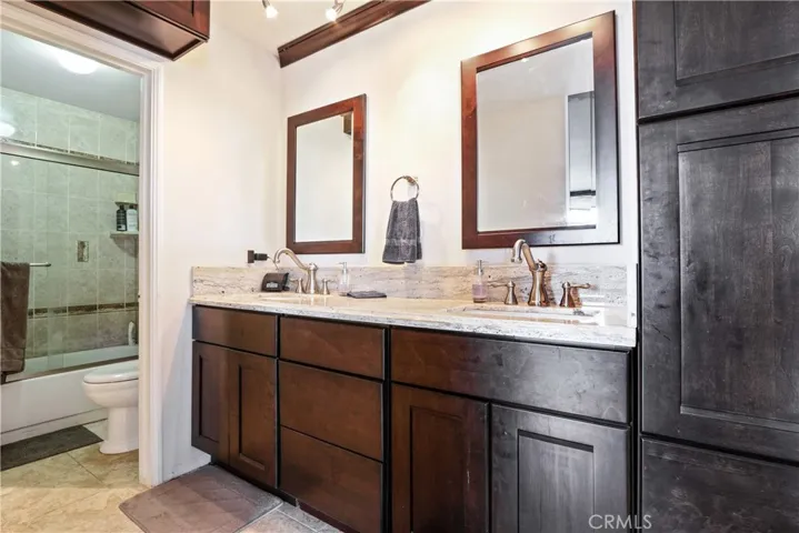 5190 E Colorado Street 305, Long Beach, California 90814