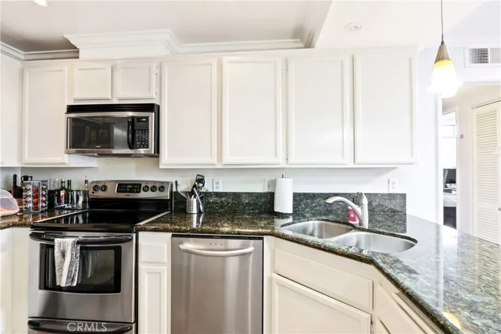 5190 E Colorado Street 305, Long Beach, California 90814