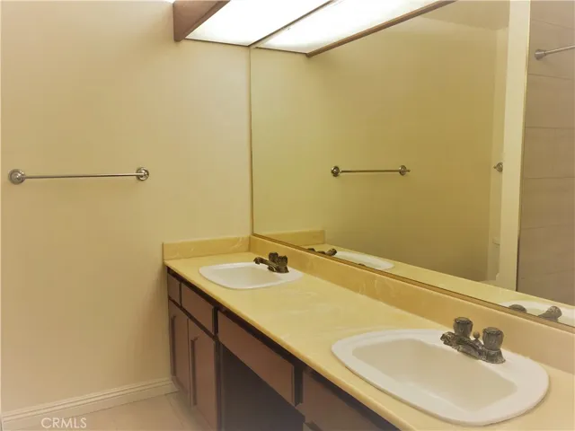 20982 Sharmila, Lake Forest, California 92630
