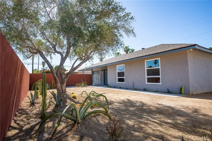 3763 E Calle San Antonio, Palm Springs, California 92264