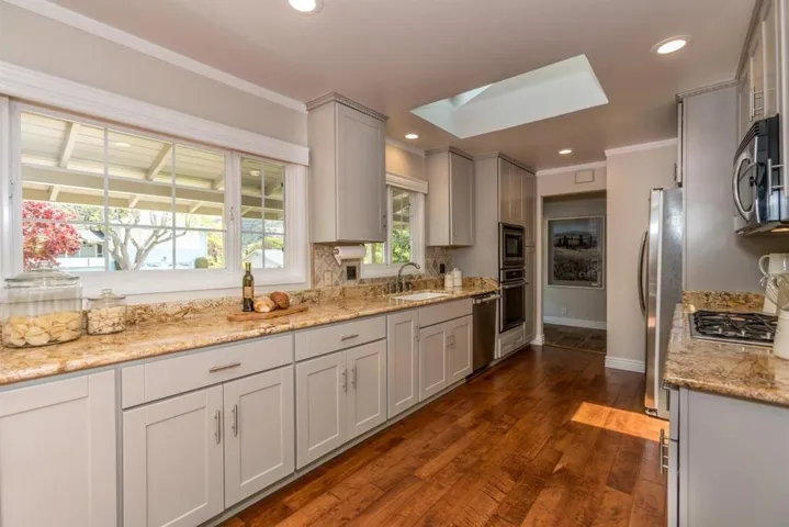 1812 Fernwood Way, Belmont, California 94002