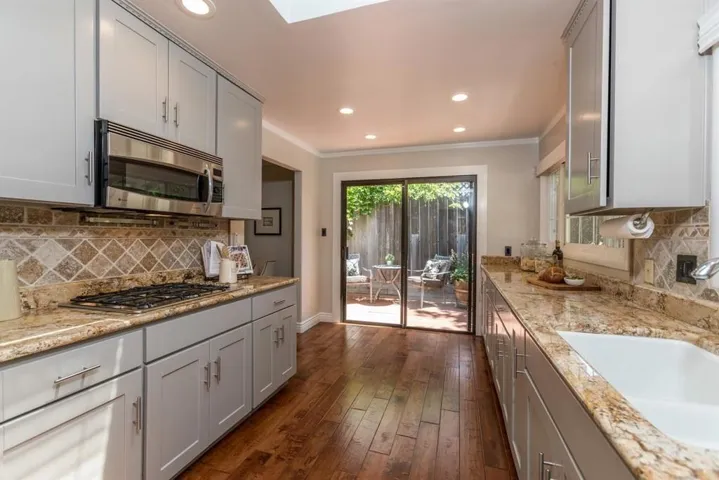 1812 Fernwood Way, Belmont, California 94002