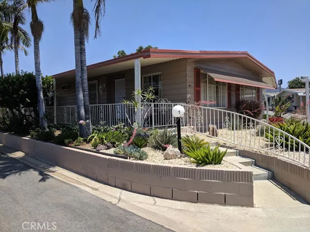 11730 Whittier 40, Whittier, California 90601
