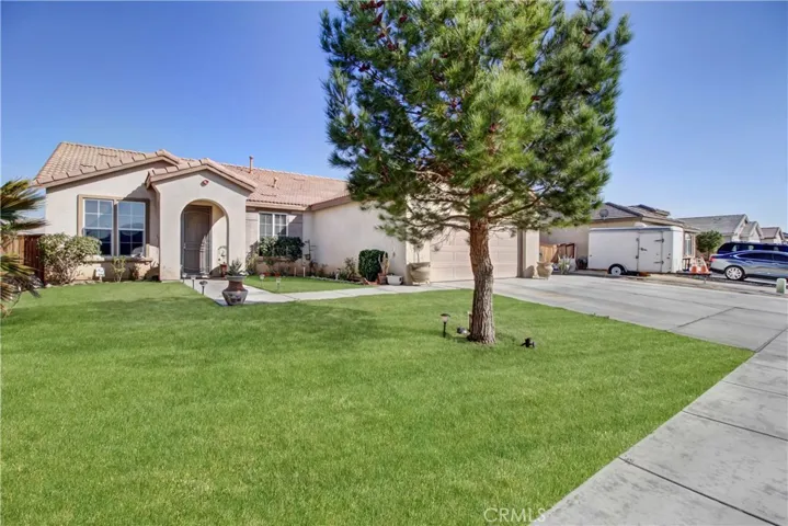 15615 Pilot Rock Way, Victorville, California 92394