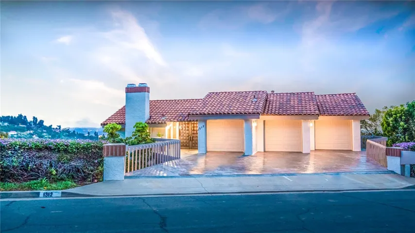 1312 S Peacock Hill Drive S, North Tustin, California 92705