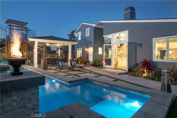519 Signal Road, Newport Beach, California 92663