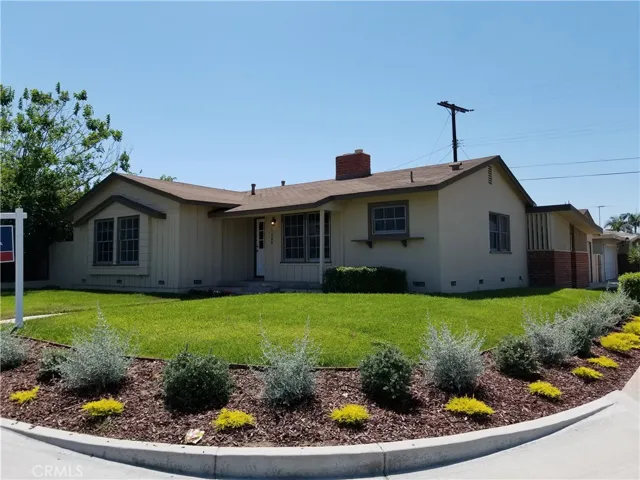 1900 E South Street, Anaheim, California 92805