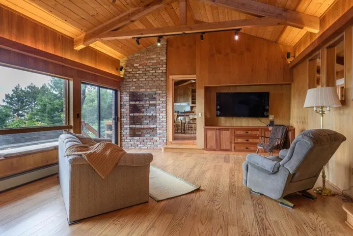 1585 La Honda Road, Woodside, California 94062