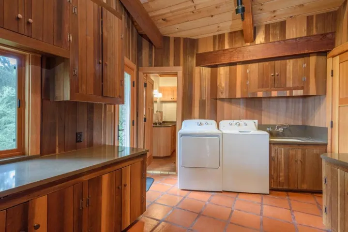 1585 La Honda Road, Woodside, California 94062