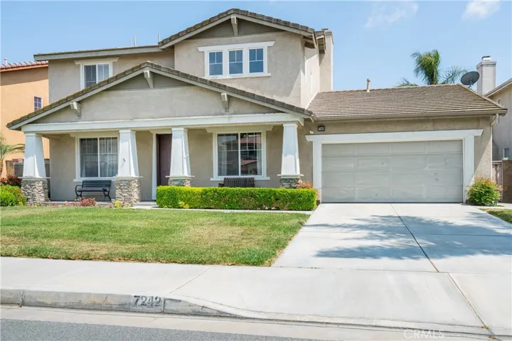 Spacious Eastvale home with no HOA!
