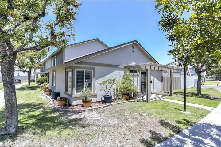 11091 Grant Way, Stanton, California 90680