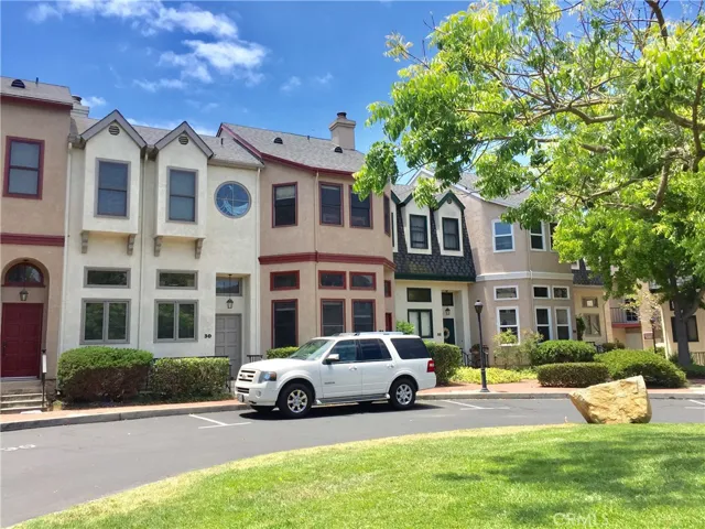 1106 Oceanaire Drive 31, San Luis Obispo, California 93405
