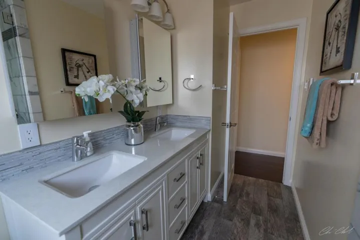 907 Third Avenue, Half Moon Bay, California 94019