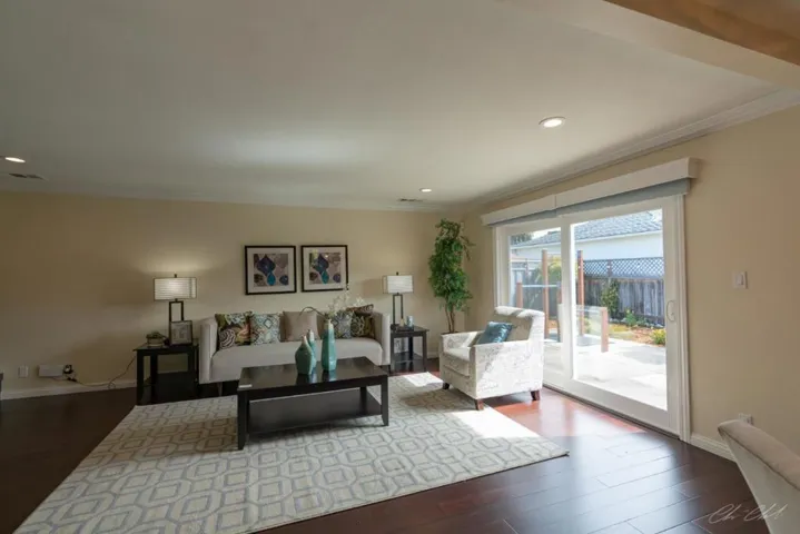907 Third Avenue, Half Moon Bay, California 94019