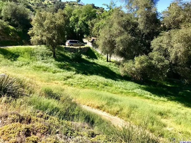 9475 Commerce, Tujunga, California 91042
