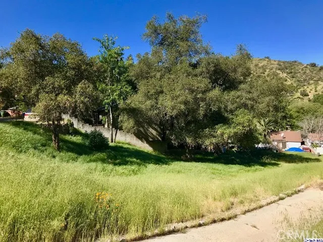 9475 Commerce, Tujunga, California 91042