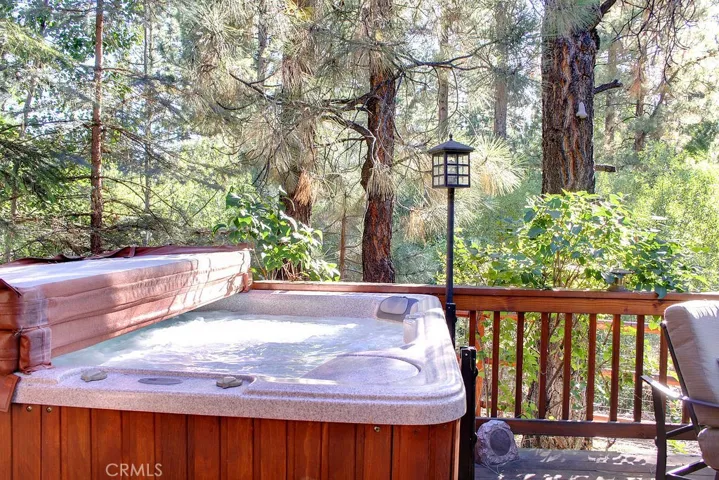 104 Bayside Drive, Big Bear, California 92315
