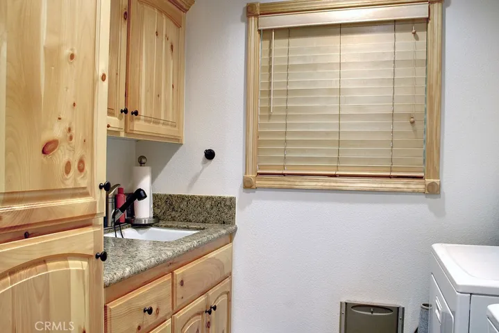 104 Bayside Drive, Big Bear, California 92315