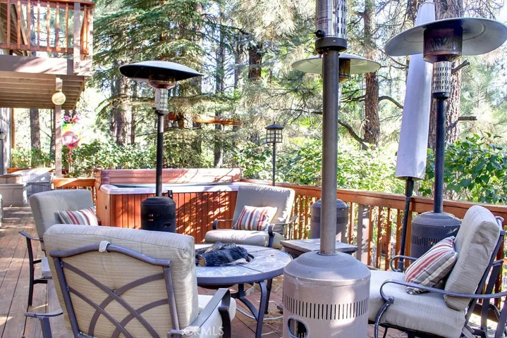 104 Bayside Drive, Big Bear, California 92315