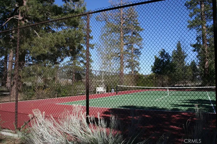 104 Bayside Drive, Big Bear, California 92315