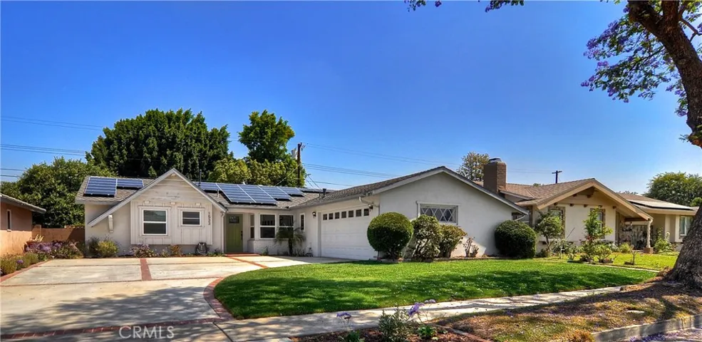 Welcome to 1533 W Beacon Ave. Beautiful curb appeal and a nice large driveway.  Solar panels paid for already.