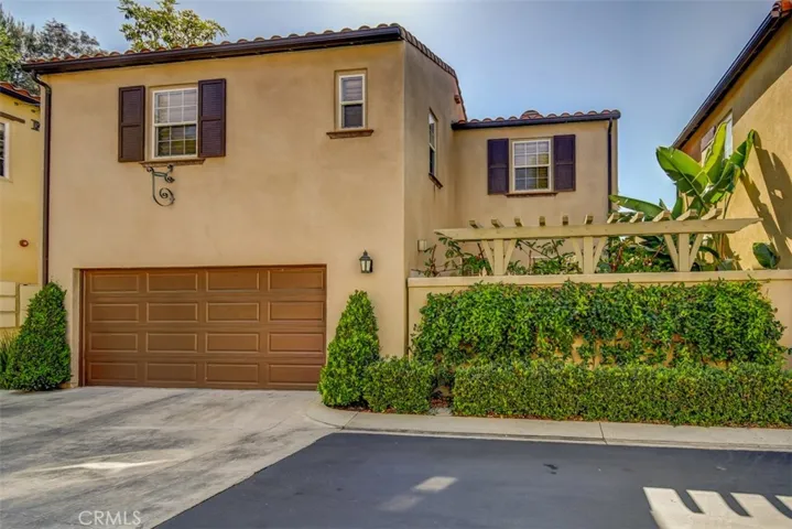 2 Car Garage, Beautiful Mature Landscaping