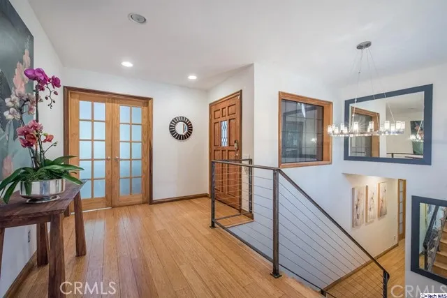 5215 Palm Drive, La Canada Flintridge, California 91011