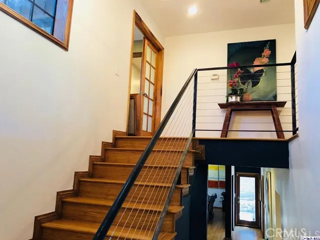 5215 Palm Drive, La Canada Flintridge, California 91011