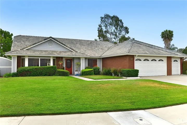You're beautiful new home is ready to move-in!