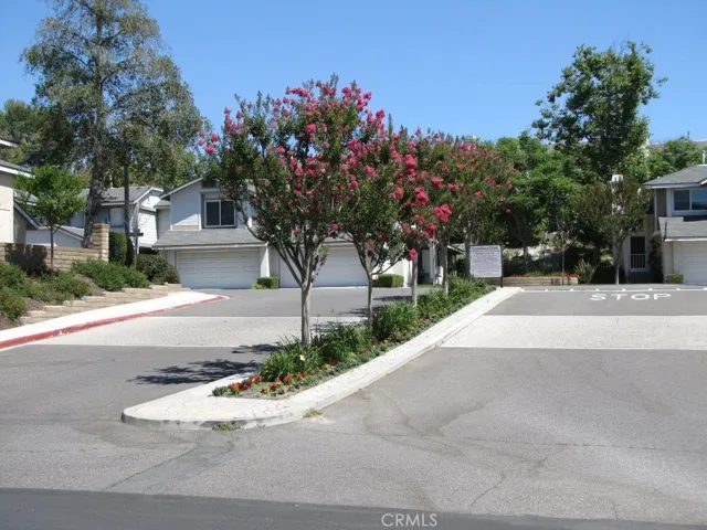 BEAUTIFUL DRIVE ENTRANCE - YOU'RE ALMOST HOME!