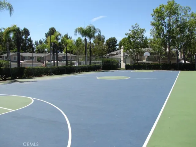 HOOPS ANYONE???  YOU'LL FIND THIS COURT NEAR THE POOL ON THE WESTERN END OF THE COMPLEX.