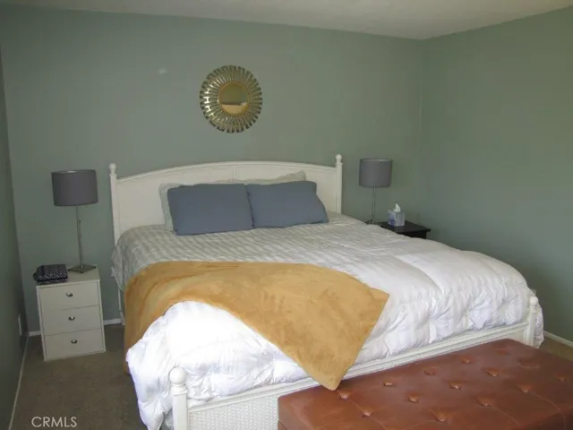SPACIOUS MASTER - THAT'S A KING BED!