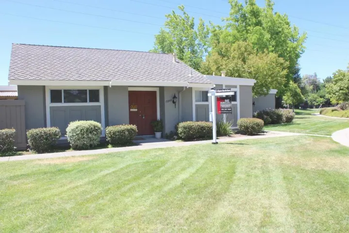 15840 Los Gatos Almaden Road, Los Gatos, California 95032