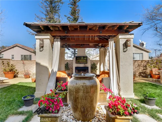2367 Dusan Street, Simi Valley, California 93065