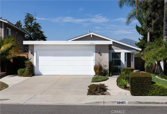 28401 Daroca, Mission Viejo, California 92692