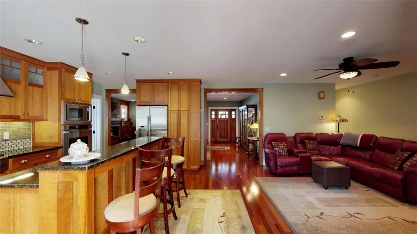 883 Venable Street, San Luis Obispo, California 93405