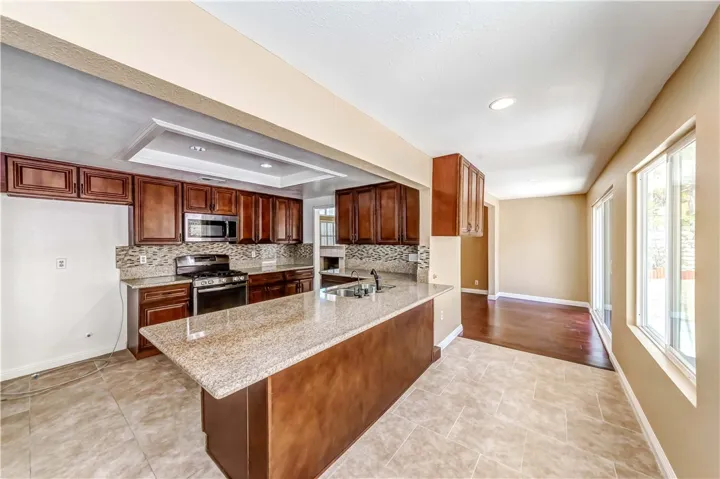 6090 E Calle Cedro, Anaheim Hills, California 92807