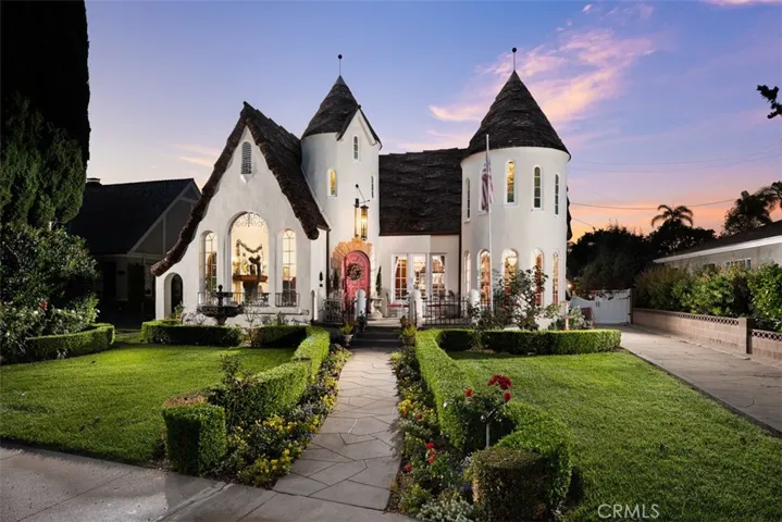 2409 N Park Boulevard, Santa Ana, California 92706